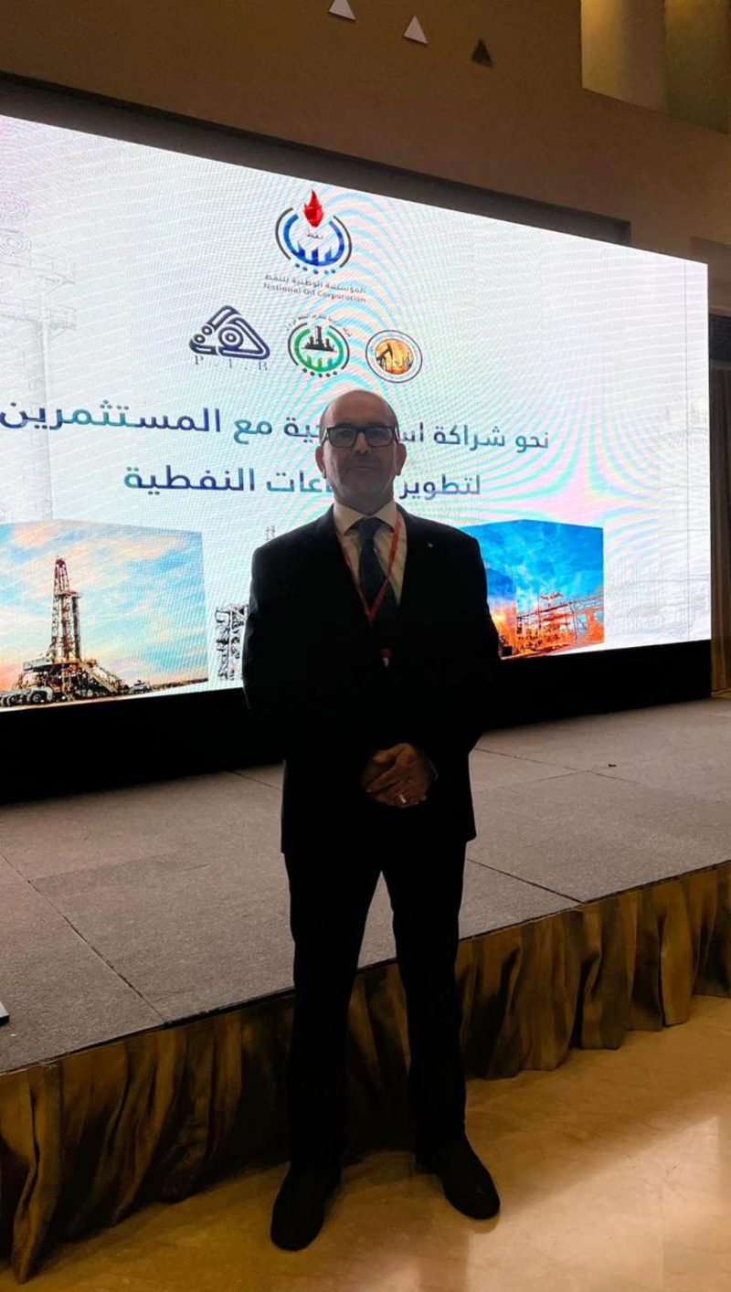 Company representative at an investment forum on developing the oil sector
